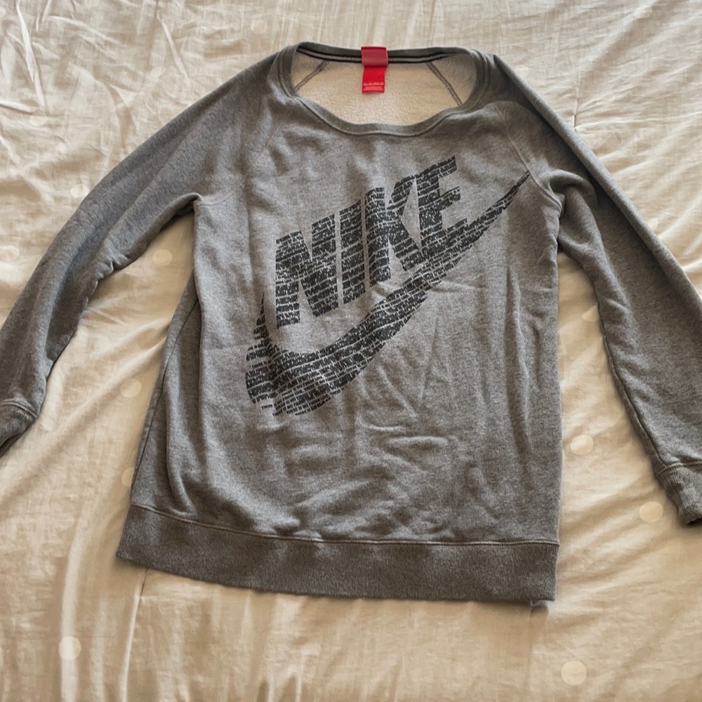 Nike sweatshirt in grey